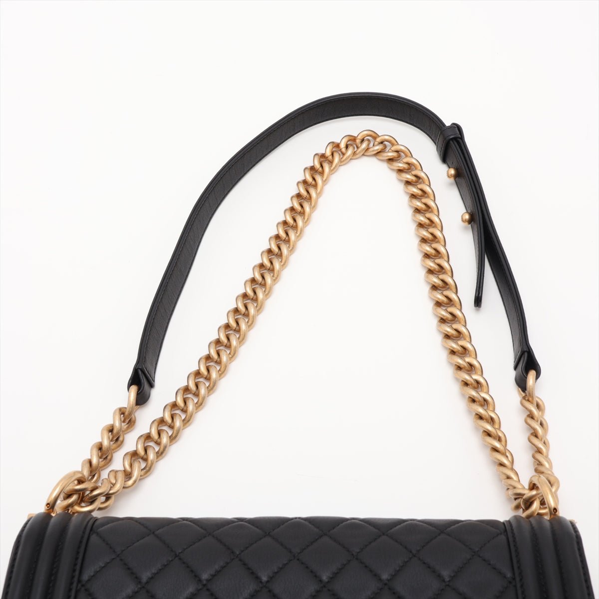 Second hand Chanel Boy Medium Calfskin Leather Double Stitch Quilted Shoulder Bag Black - Tabita Bags