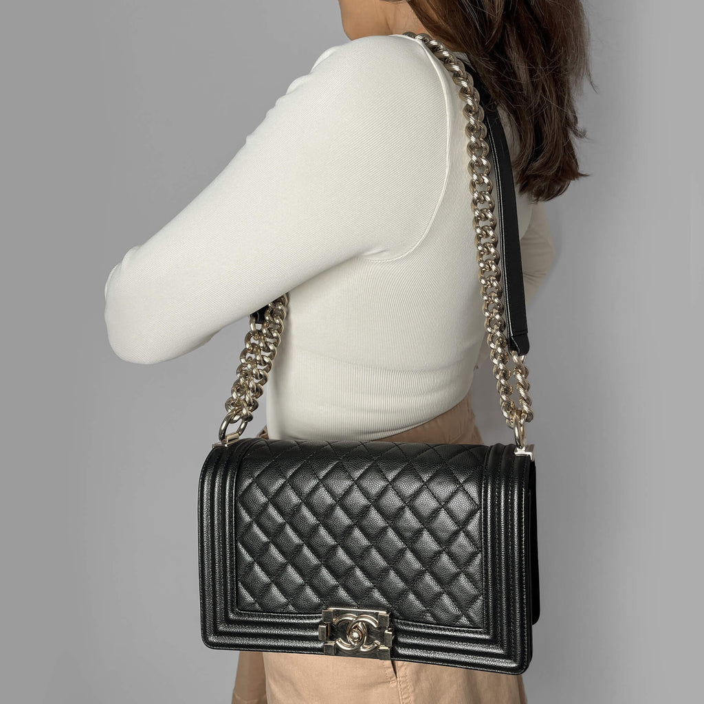 Second hand Chanel Boy Medium Quilted Caviar Leather Shoulder Bag Black - Tabita Bags