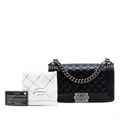 Second hand Chanel Boy Medium Quilted Lambskin Leather Bag Black - Tabita Bags