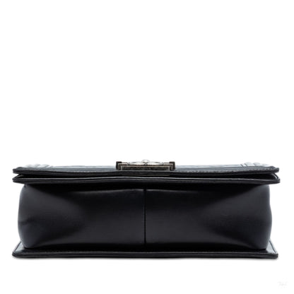 Second hand Chanel Boy Medium Quilted Lambskin Leather Bag Black - Tabita Bags