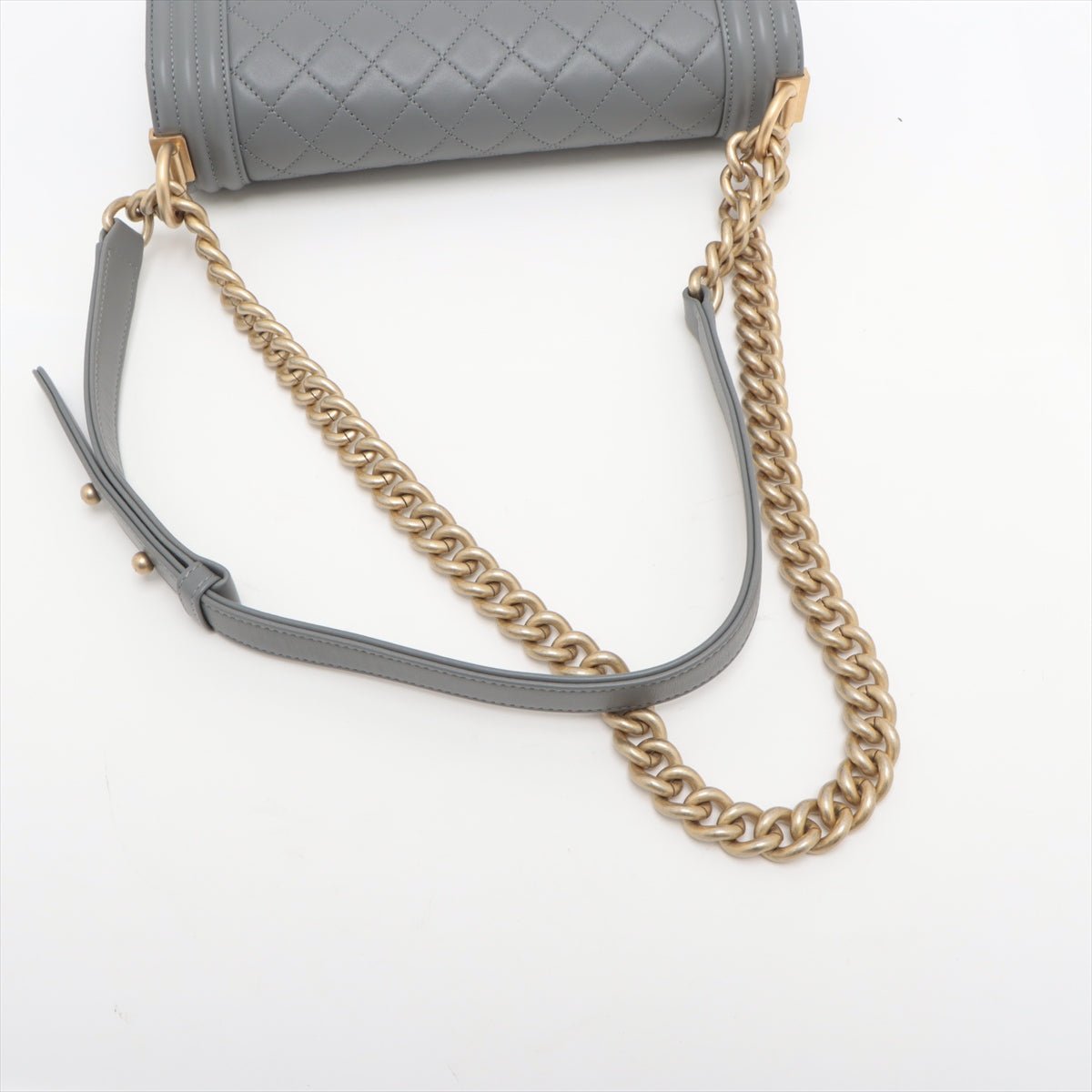 Second hand Chanel Boy Medium Quilted Lambskin Leather Bag Grey - Tabita Bags