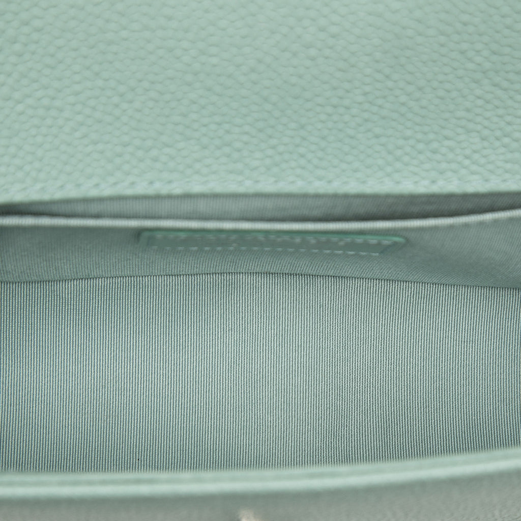Second hand Chanel Boy Small Caviar Leather Chevron Flap Shoulder Bag Green - Tabita Bags