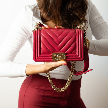 Second hand Chanel Boy Small Leather Chevron Flap Shoulder Bag Red - Tabita Bags