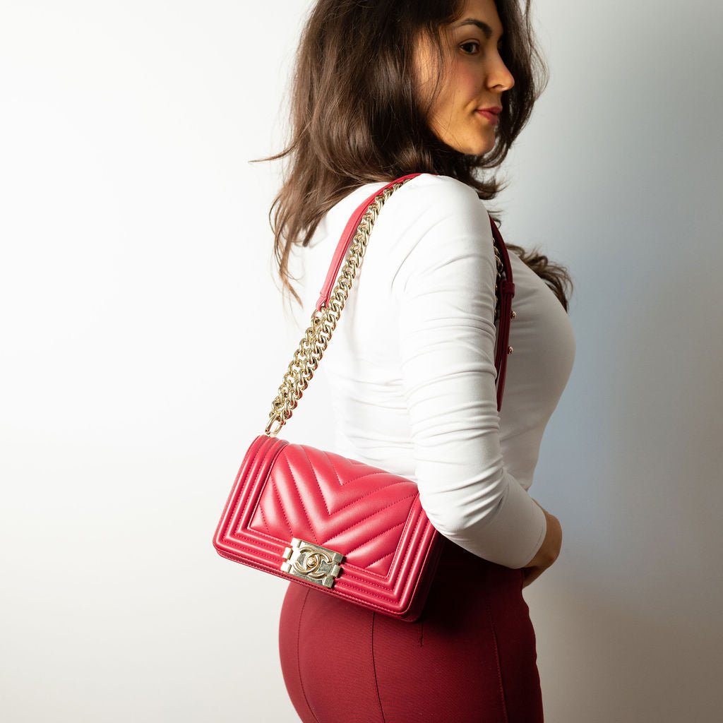 Second hand Chanel Boy Small Leather Chevron Flap Shoulder Bag Red - Tabita Bags