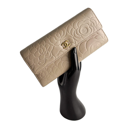 Second hand Chanel Camellia Lambskin Leather Embossed Long Flap Wallet Grey - Tabita Bags