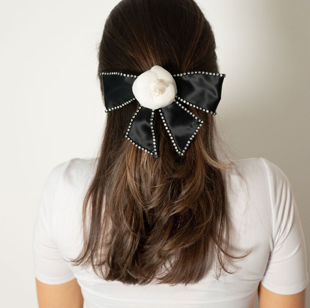 Second hand Chanel Camellia Silk Hair Accessory Bicolor - Tabita Bags