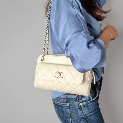 Second hand Chanel Camera Crossbody Caviar Leather Off - White - Tabita Bags