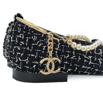 Second hand Chanel Cap - Toe Ballet Flap Tweed Shoes Black & White - Tabita Bags