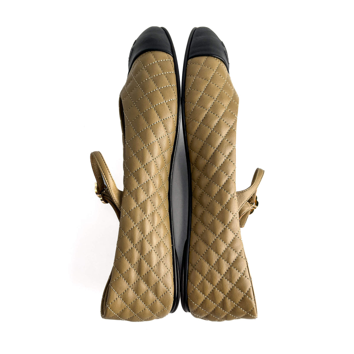 Second hand Chanel Cap - Toe Calfskin Leather Quilted Ballet Flats Bicolor - Tabita Bags