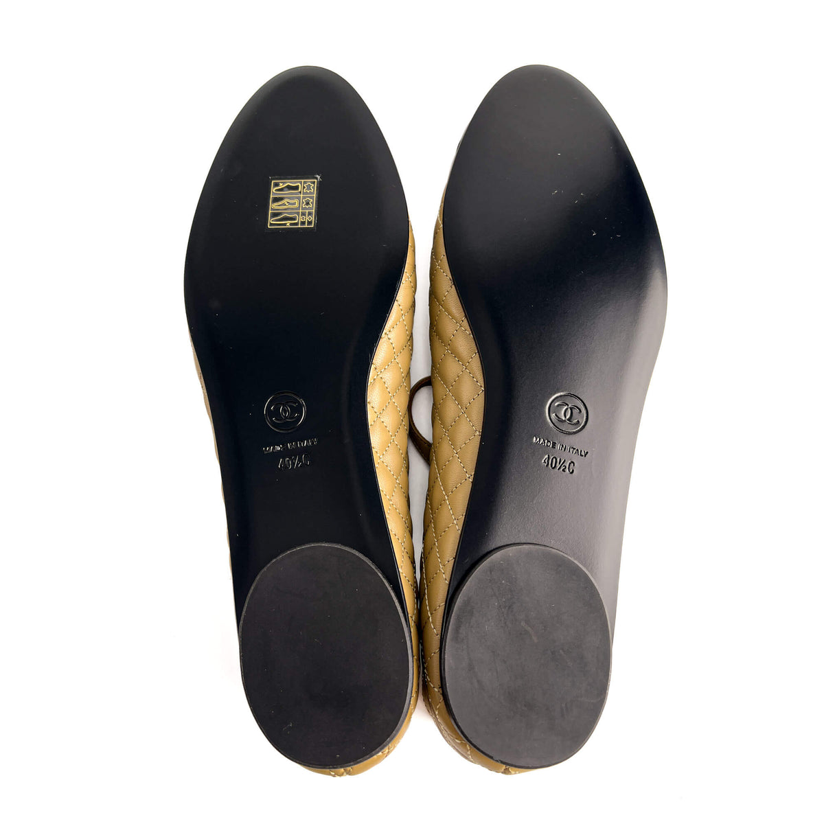 Second hand Chanel Cap - Toe Calfskin Leather Quilted Ballet Flats Bicolor - Tabita Bags