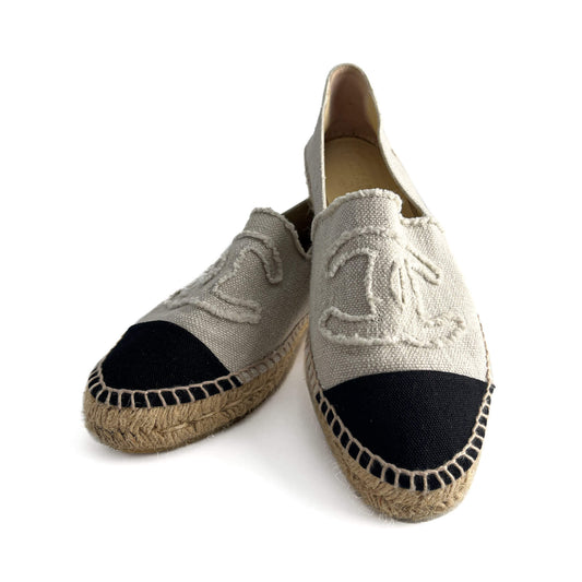 Second hand Chanel Cap - Toe Flap Cotton Flat Espadrille 40 Black & White - Tabita Bags