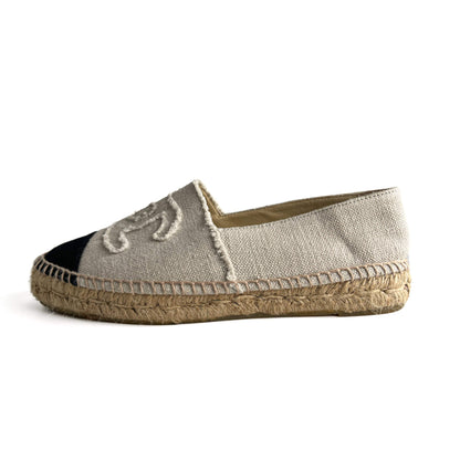 Second hand Chanel Cap - Toe Flap Cotton Flat Espadrille 40 Black & White - Tabita Bags