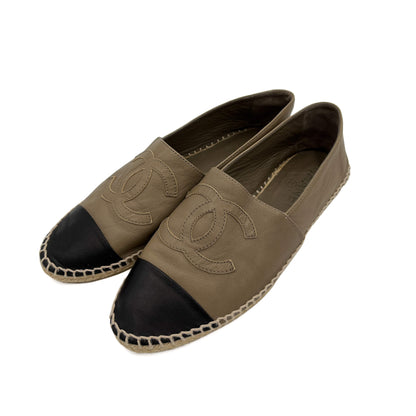 Second hand Chanel Cap - Toe Flap Leather Flat Shoes 40 Beige - Tabita Bags