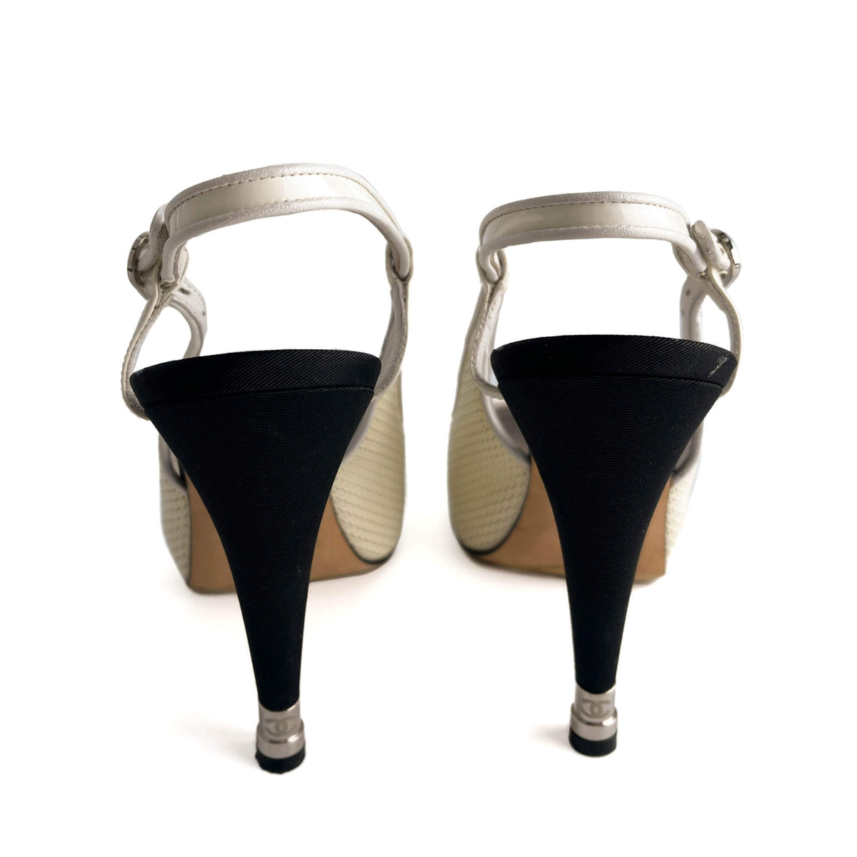 Second hand Chanel Cap - Toe Leather High Heel Pump 40 C Beige & Black - Tabita Bags