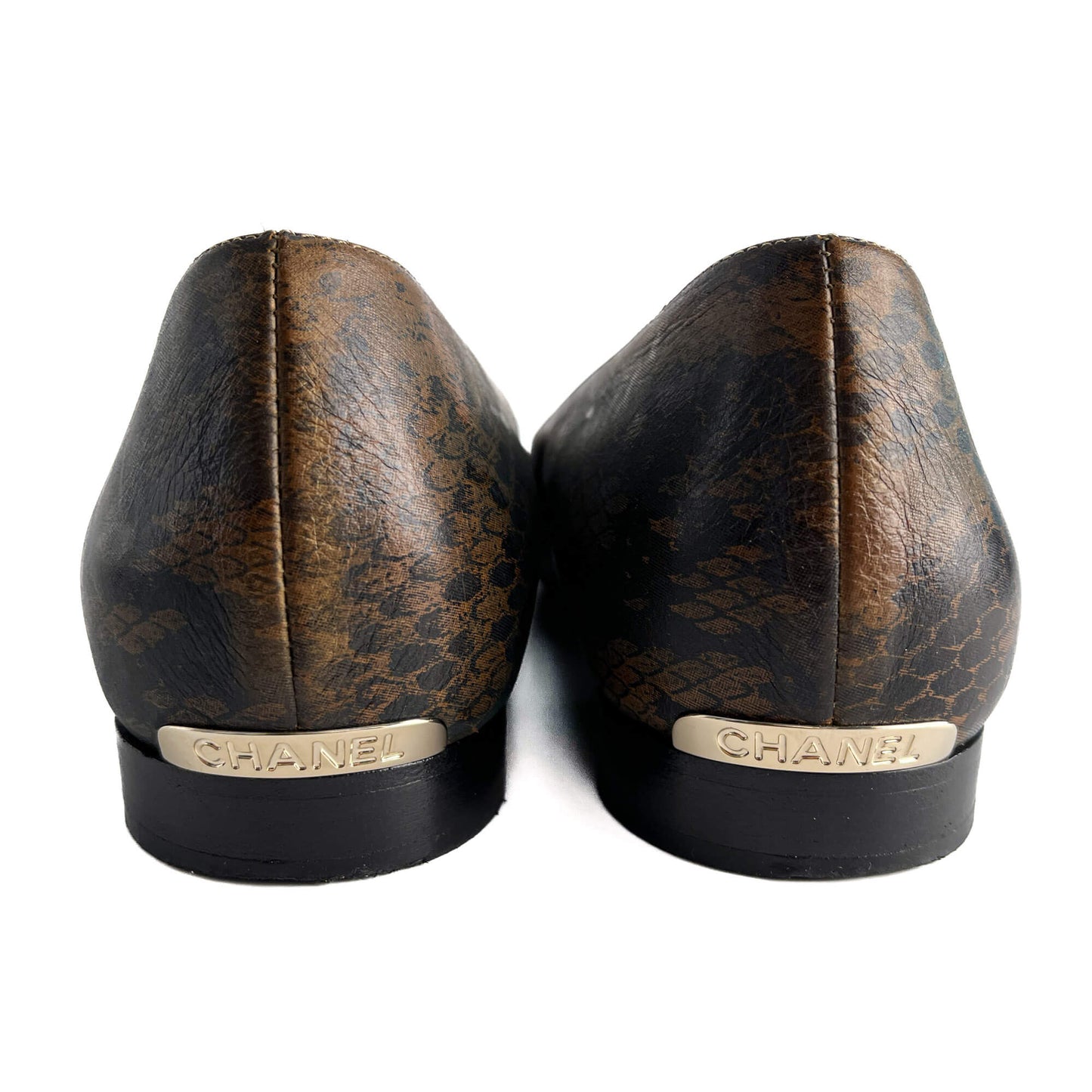 Second hand Chanel Cap - Toe Leather Printed Ballet Flats 40C Metallic Snake - Tabita Bags