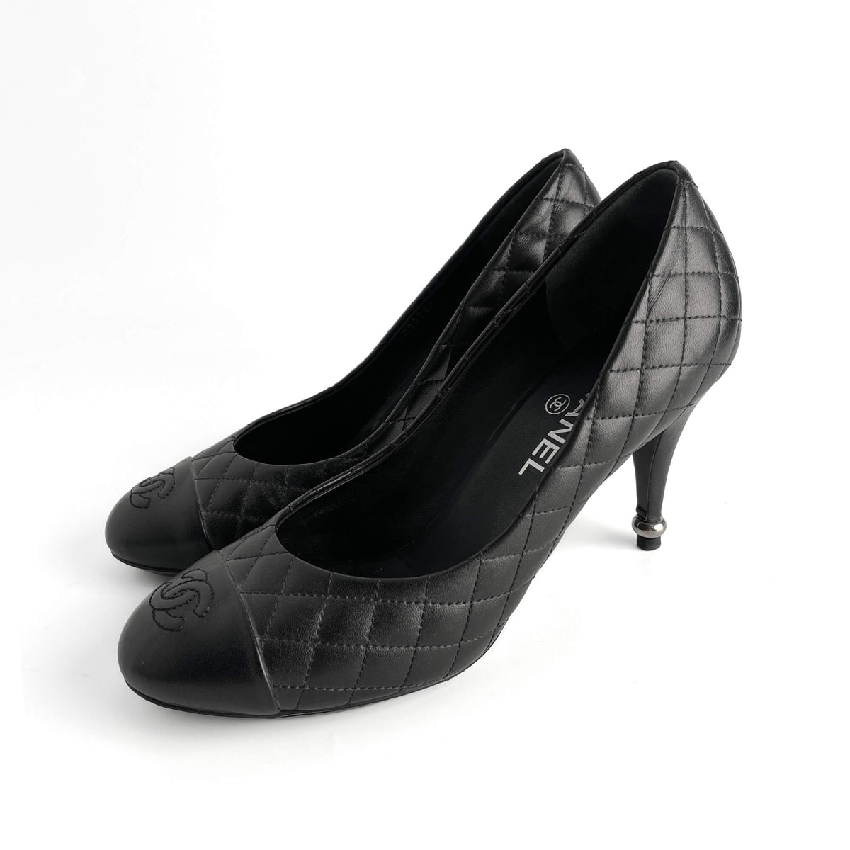 Second hand Chanel Cap - Toe Matelassè Leather High Heel Pump 39 1/2 C Black - Tabita Bags