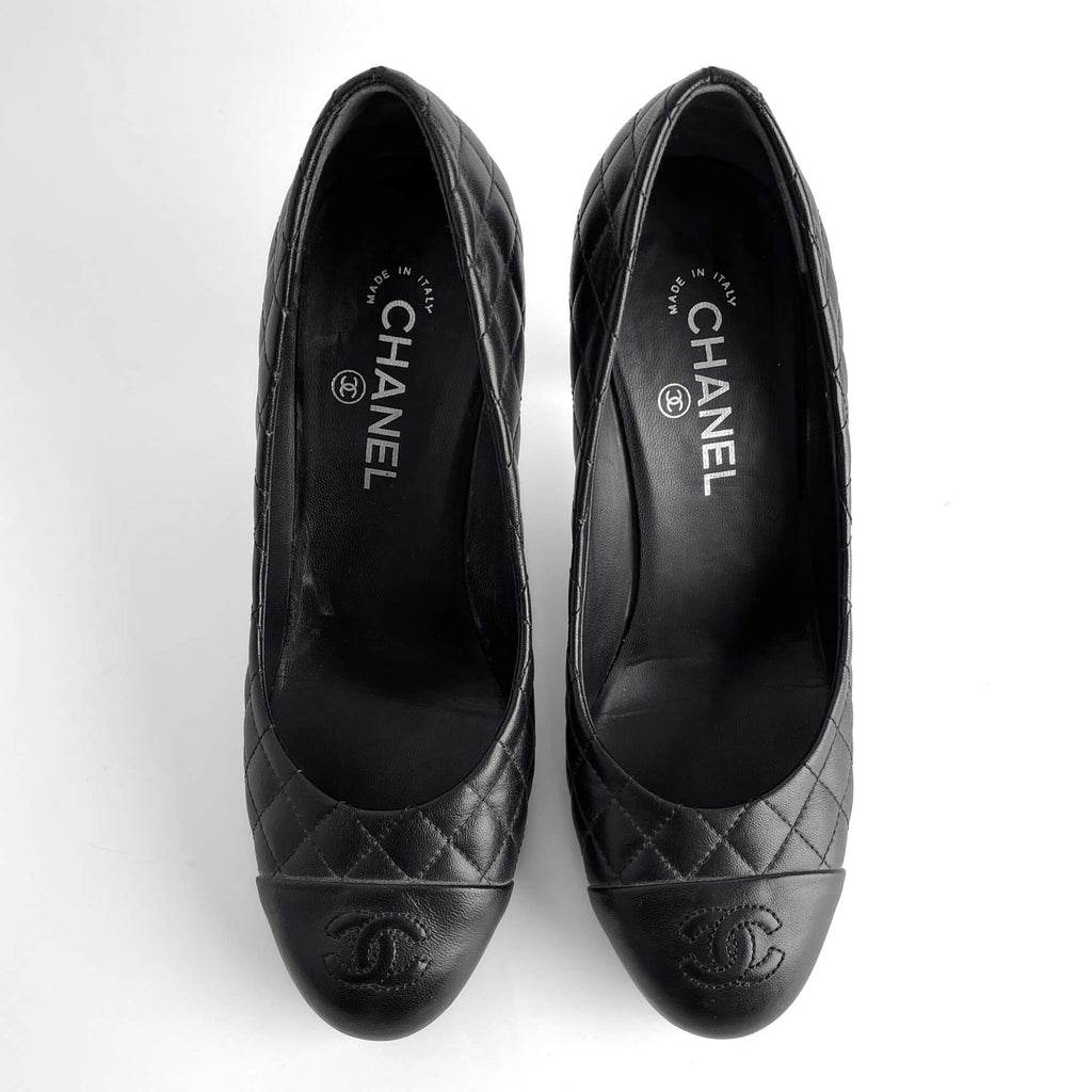 Second hand Chanel Cap - Toe Matelassè Leather High Heel Pump 39 1/2 C Black - Tabita Bags