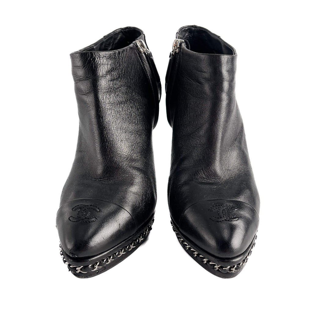 Second hand Chanel CC 110 Leather Chain Embellished Platform Ankle Boots 38.5 Black - Tabita Bags