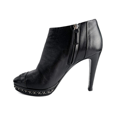Second hand Chanel CC 110 Leather Chain Embellished Platform Ankle Boots 38.5 Black - Tabita Bags
