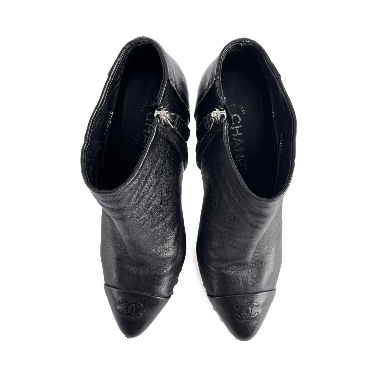 Second hand Chanel CC 110 Leather Chain Embellished Platform Ankle Boots 38.5 Black - Tabita Bags