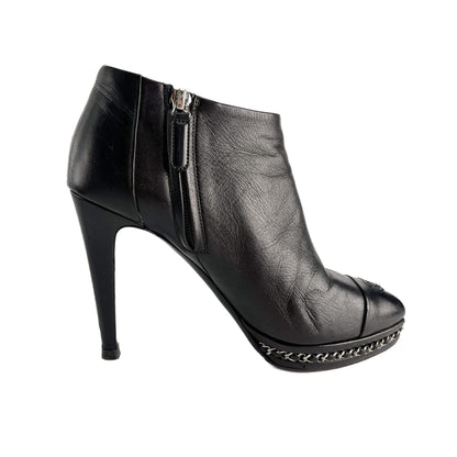 Second hand Chanel CC 110 Leather Chain Embellished Platform Ankle Boots 38.5 Black - Tabita Bags