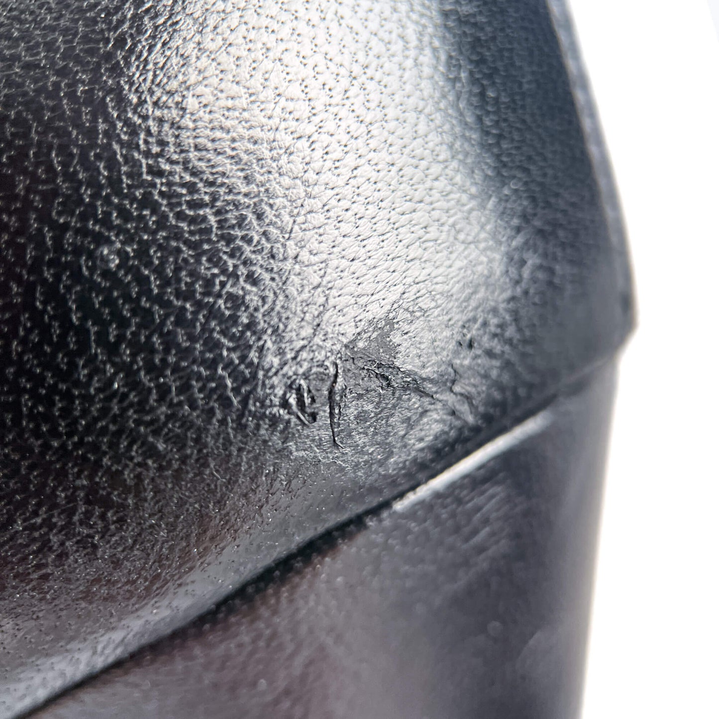 Second hand Chanel CC 110 Leather Chain Embellished Platform Ankle Boots 38.5 Black - Tabita Bags