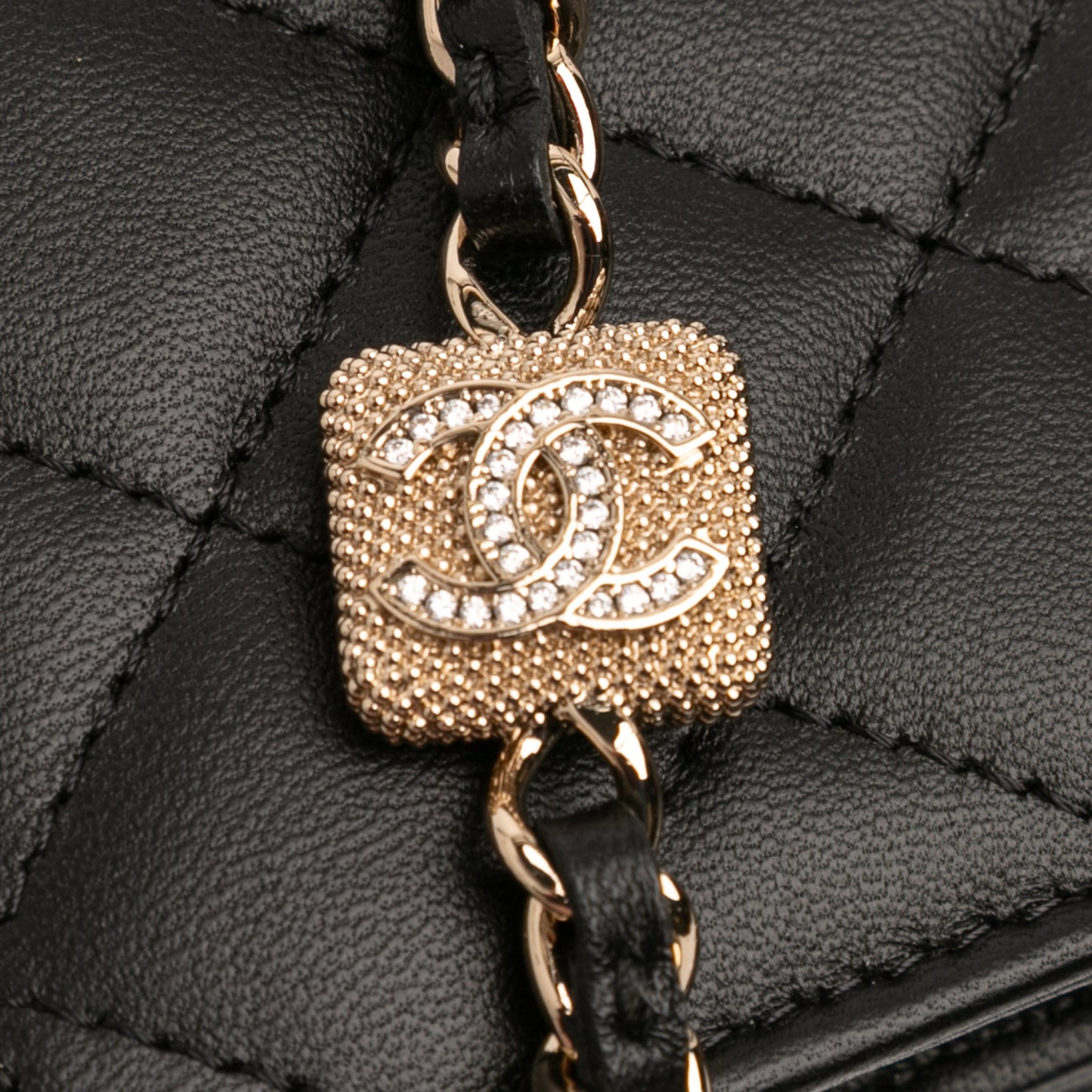 Second hand Chanel CC Lambskin Leather Strass Quilted Clutch With Chain Bag Black - Tabita Bags