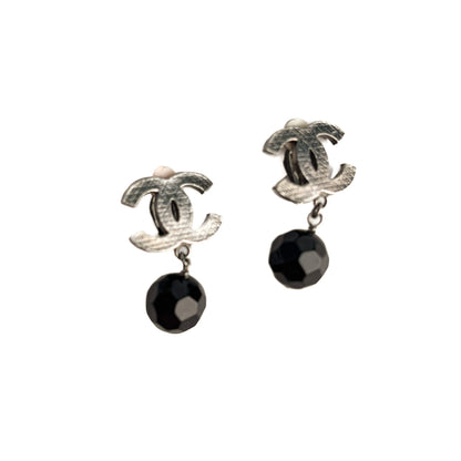 Second hand Chanel CC Metal & Bead - embellished PCO Earrings Black - Tabita Bags