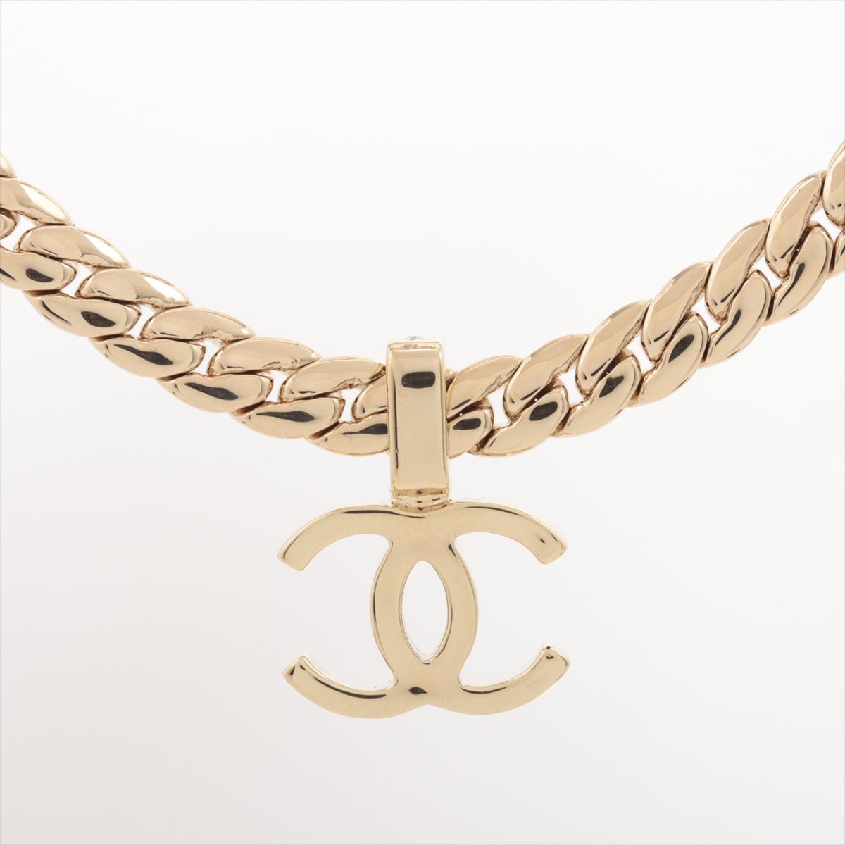 Second hand Chanel CC Metal Necklace Gold - Tabita Bags