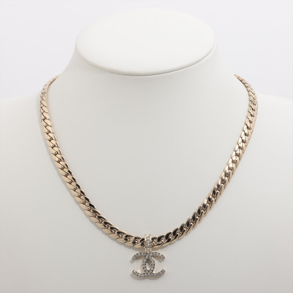 Second hand Chanel CC Metal Necklace Gold - Tabita Bags