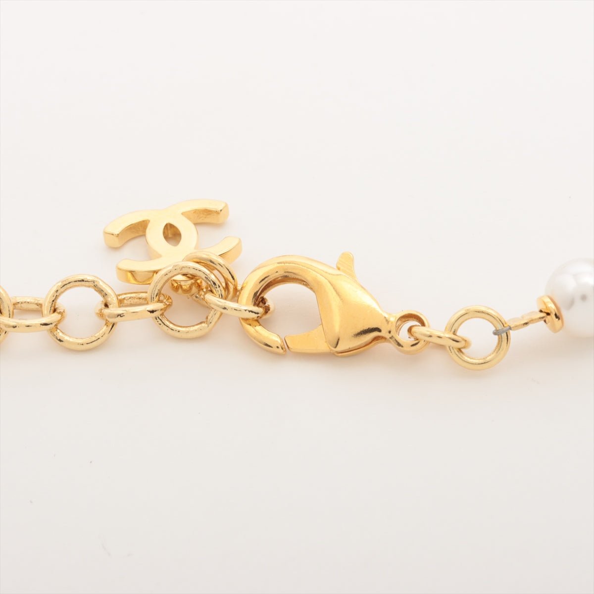 Second hand Chanel CC Metal Necklace Heart and Pearls Gold - Tabita Bags