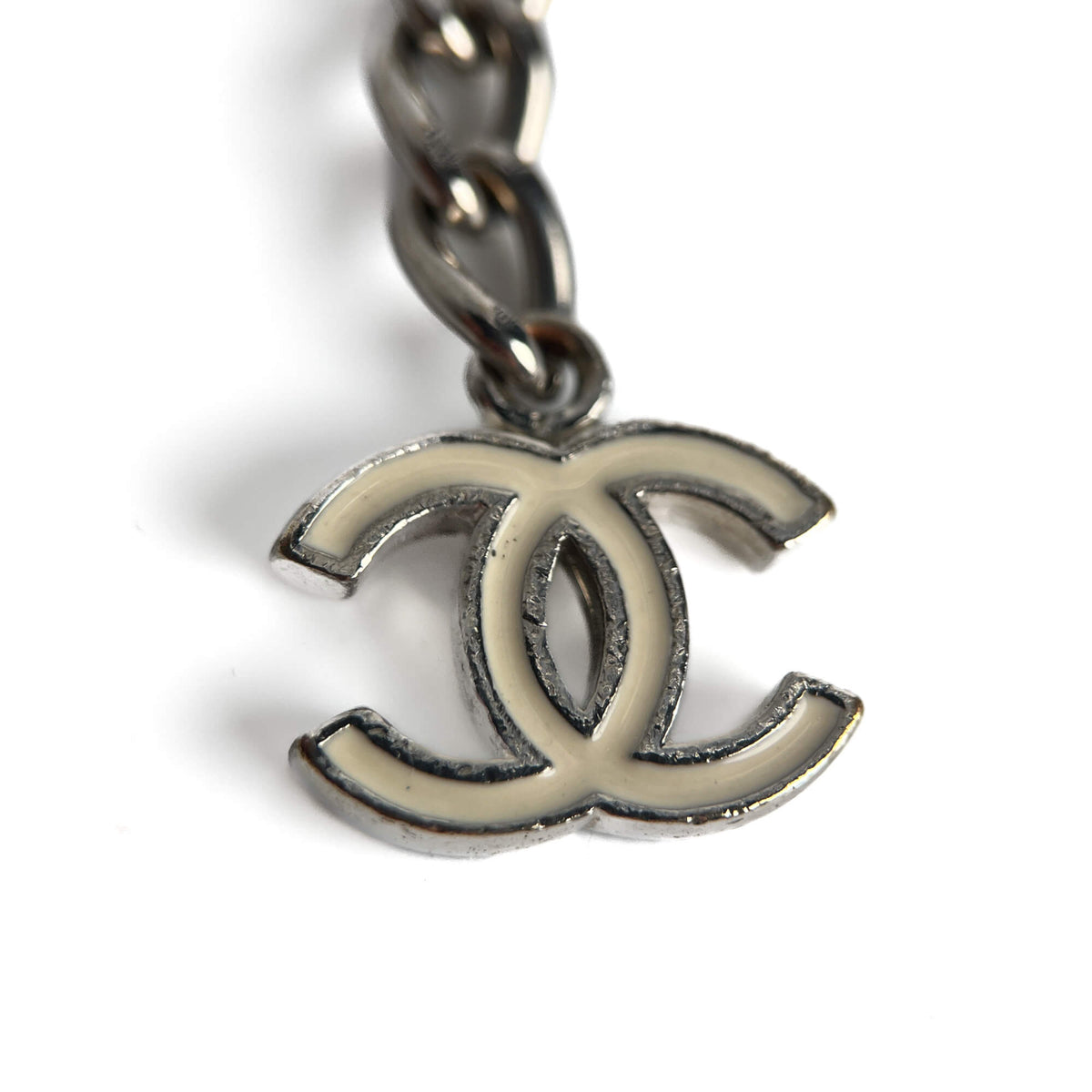 Second hand Chanel CC Metal Thin Belt 95 White - Tabita Bags