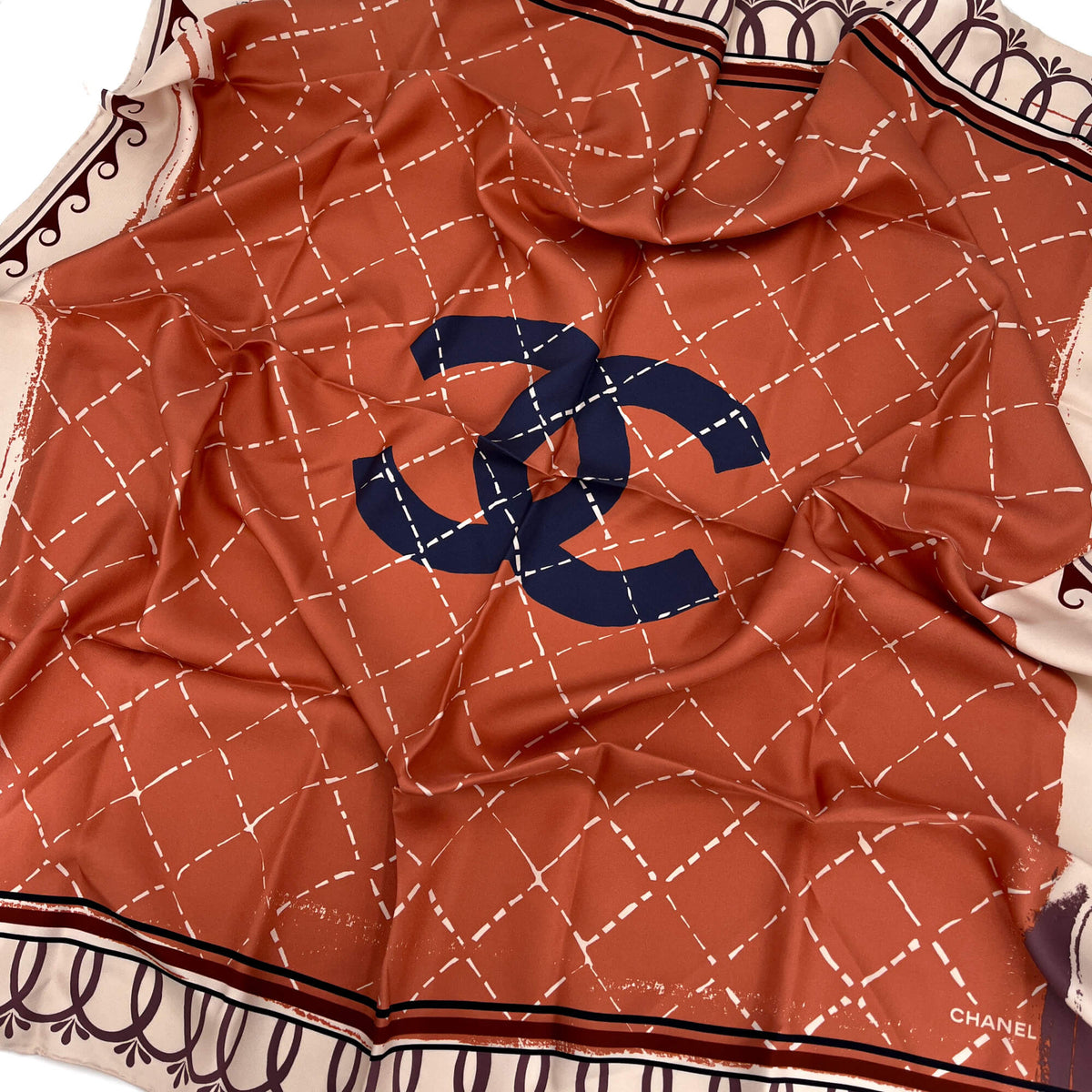 Second hand Chanel CC Silk Foulard Dust Pink - Tabita Bags