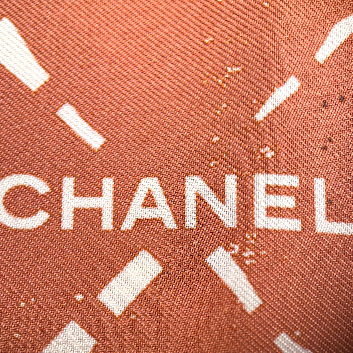 Second hand Chanel CC Silk Foulard Dust Pink - Tabita Bags