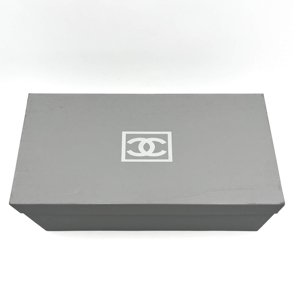 Second hand Chanel CC Suede Flat Boots 40 Black - Tabita Bags
