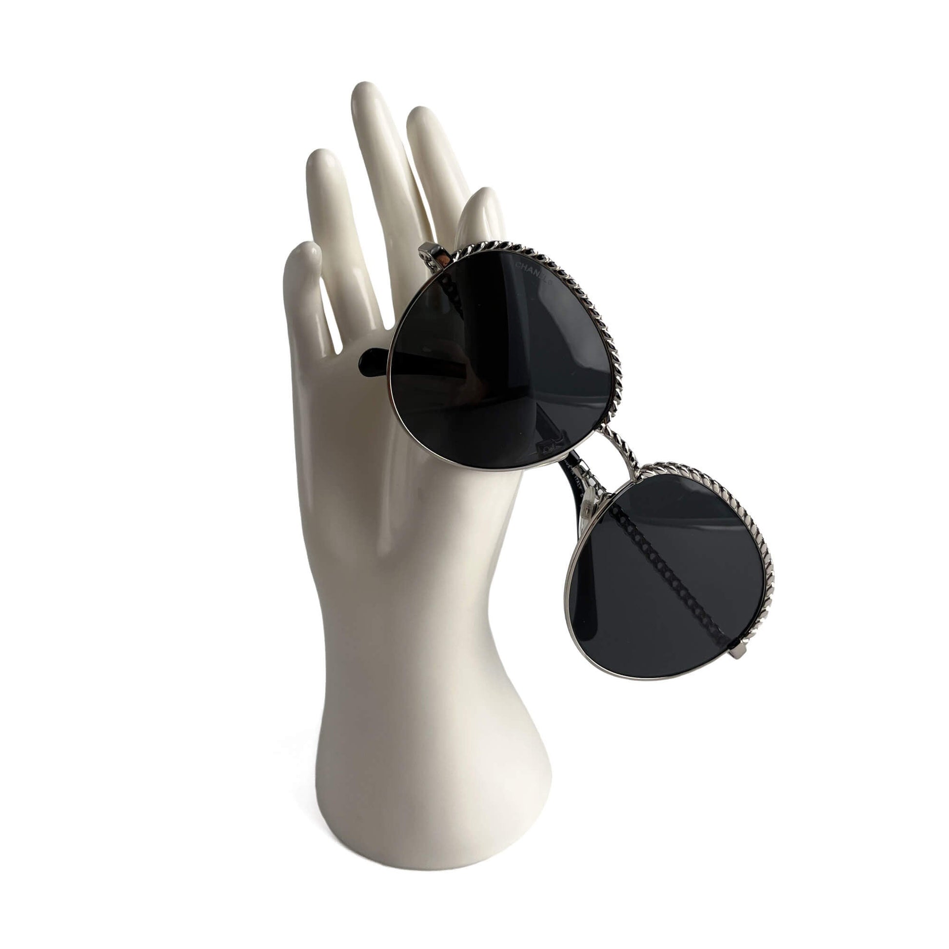 Second hand Chanel Chain Metal Sunglasses Black - Tabita Bags