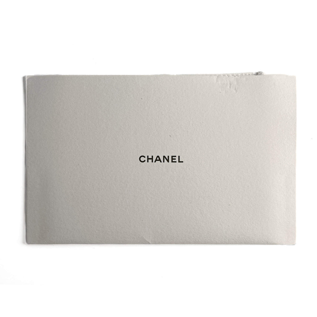 Second hand Chanel CHANEL 19 Large Matelassè Lambskin Leather 2 - Ways Flap Handbag Red - Tabita Bags
