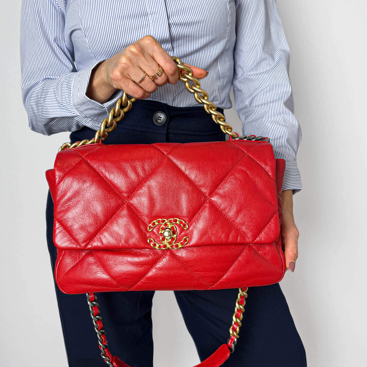 Second hand Chanel CHANEL 19 Large Matelassè Lambskin Leather 2 - Ways Flap Handbag Red - Tabita Bags
