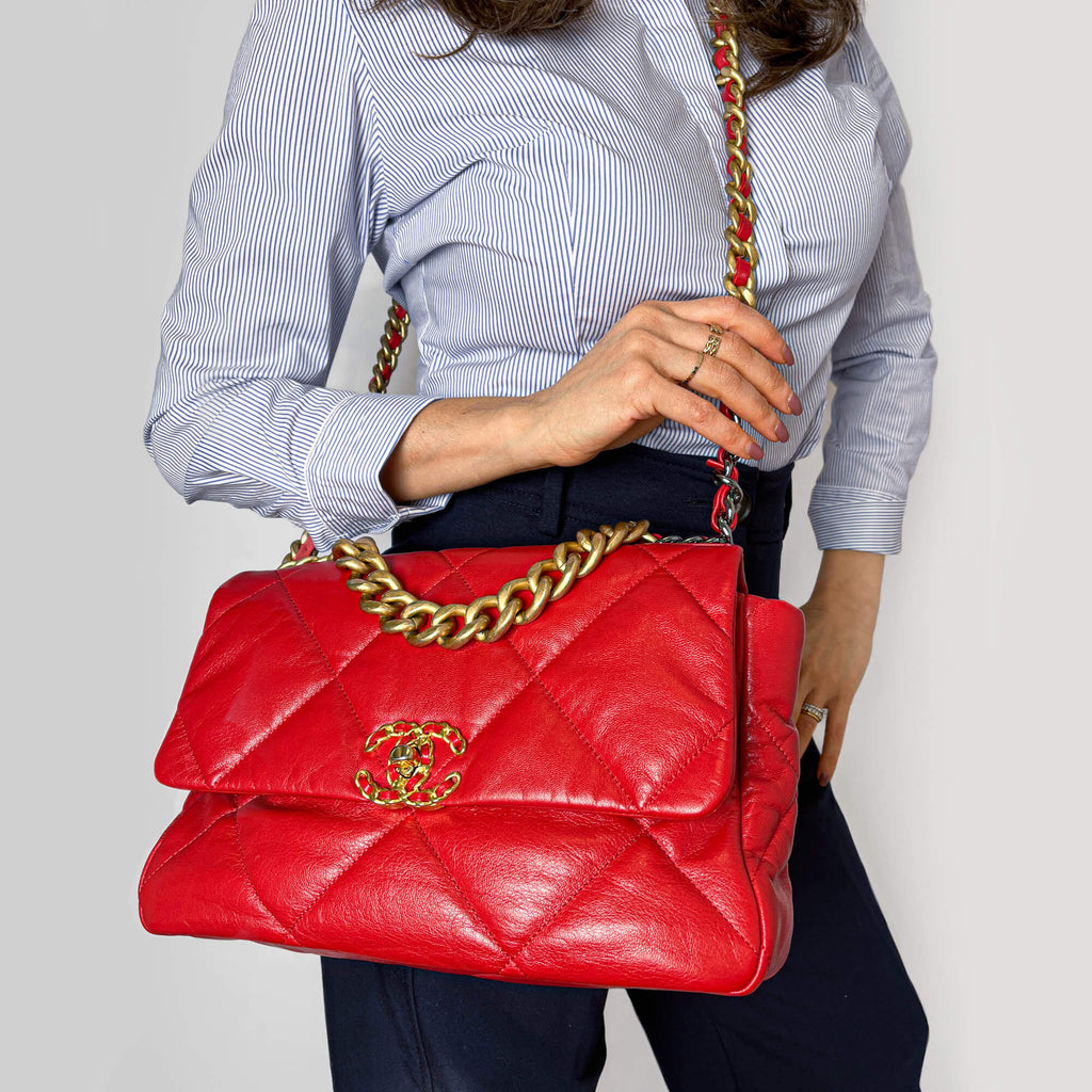 Second hand Chanel CHANEL 19 Large Matelassè Lambskin Leather 2 - Ways Flap Handbag Red - Tabita Bags