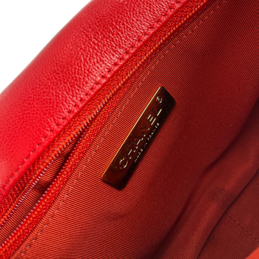 Second hand Chanel CHANEL 19 Large Matelassè Lambskin Leather 2 - Ways Flap Handbag Red - Tabita Bags