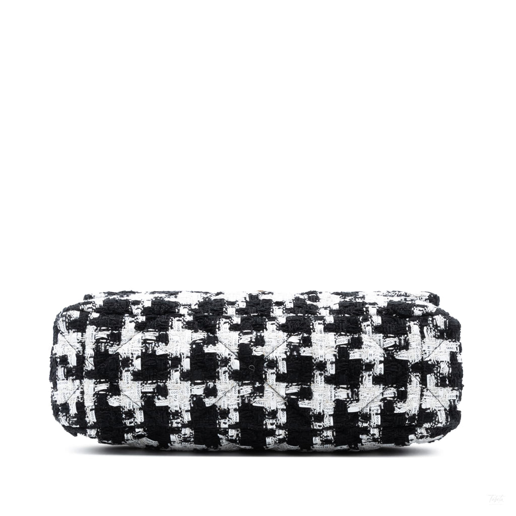 Second hand Chanel CHANEL 19 Large Tweed Matelassè Flap Handbag Bicolor - Tabita Bags