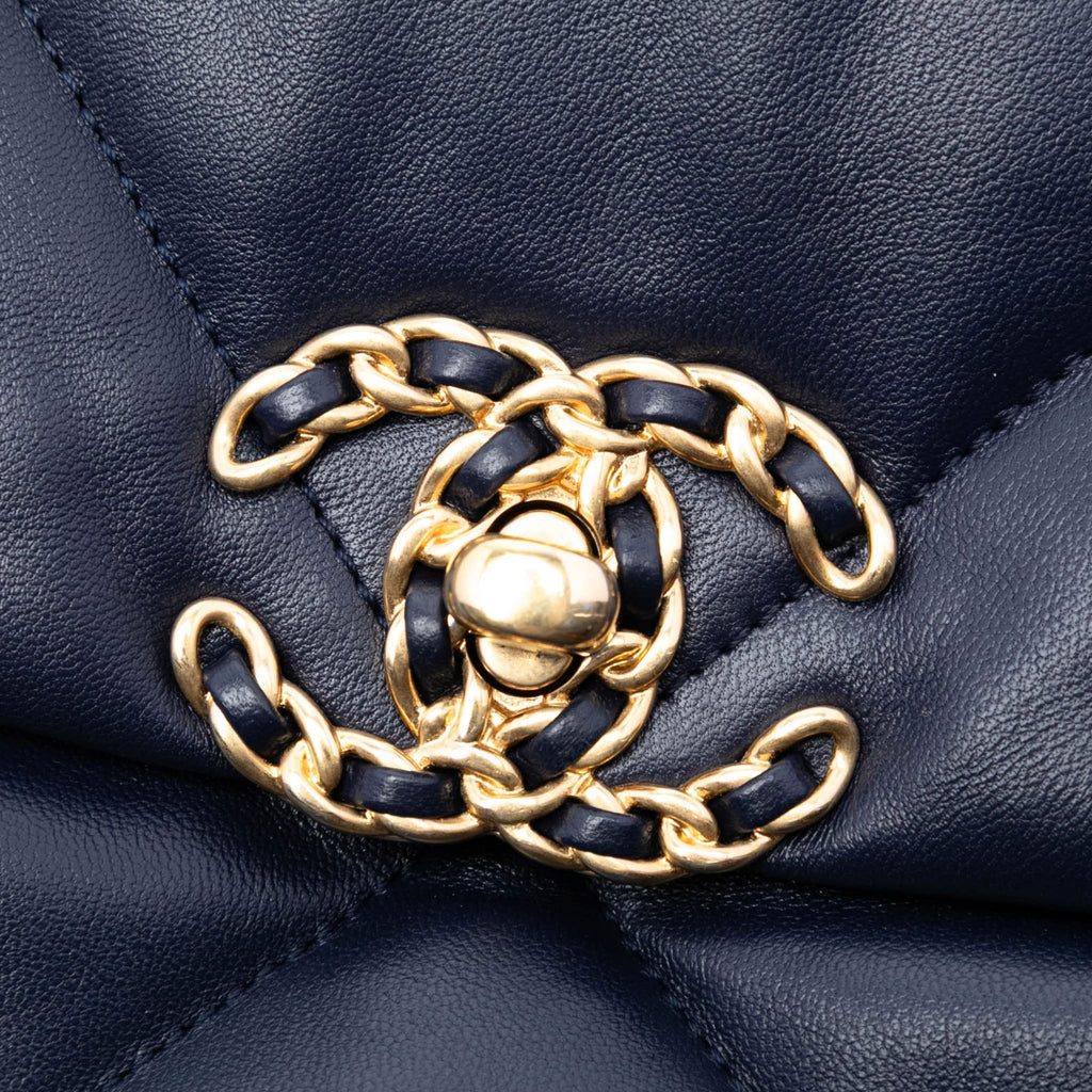 Second hand Chanel CHANEL 19 Medium Lambskin Leather Matelassè Flap Handbag Blue - Tabita Bags