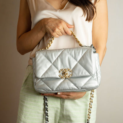 Second hand Chanel CHANEL 19 Medium Lambskin Leather Matelassè Flap Handbag Silver - Tabita Bags