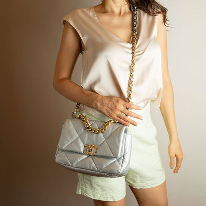 Second hand Chanel CHANEL 19 Medium Lambskin Leather Matelassè Flap Handbag Silver - Tabita Bags