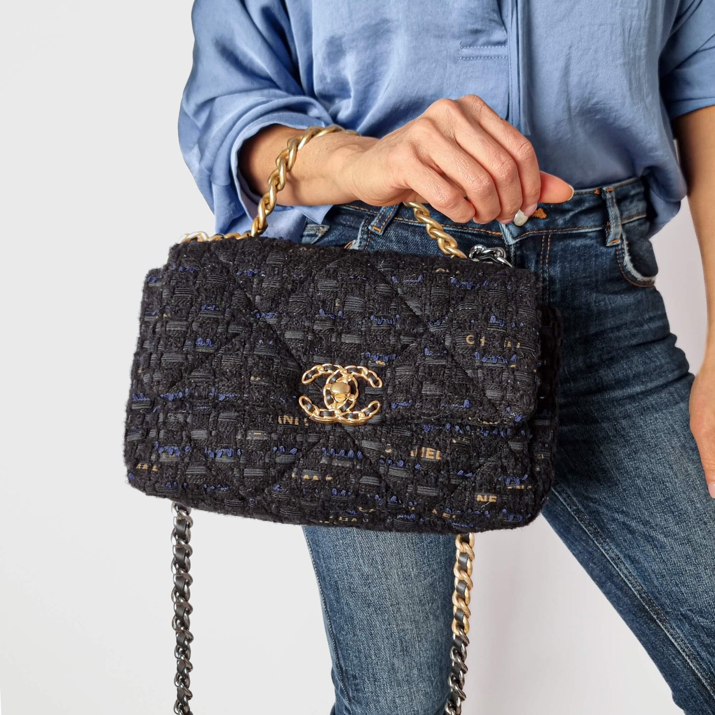 Second hand Chanel CHANEL 19 Medium Matelassè Tweed 2 - Ways Flap Handbag Navy & Black - Tabita Bags