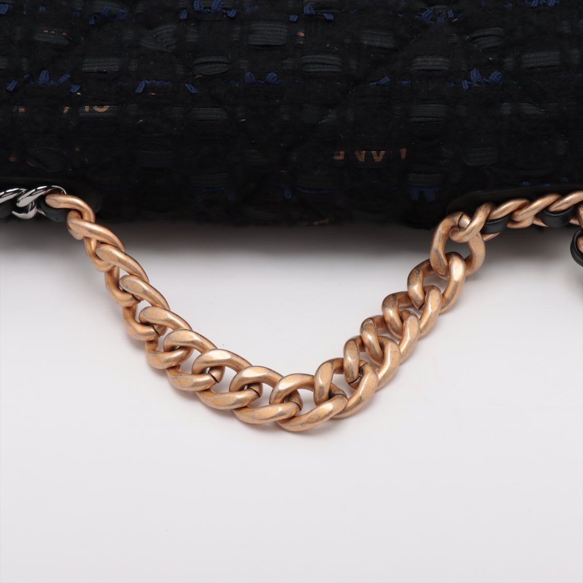 Second hand Chanel CHANEL 19 Medium Matelassè Tweed 2 - Ways Flap Handbag Navy & Black - Tabita Bags