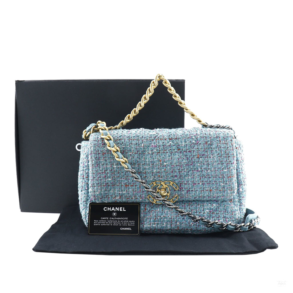 Second hand Chanel CHANEL 19 Medium Tweed Matelassè Flap Handbag Blue - Tabita Bags