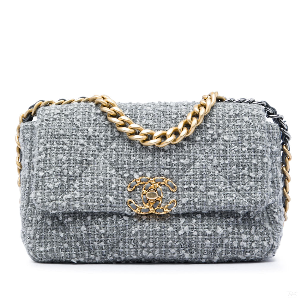 Second hand Chanel CHANEL 19 Medium Tweed Matelassè Flap Handbag Grey - Tabita Bags
