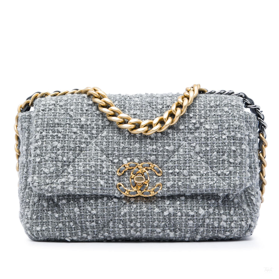 Second hand Chanel CHANEL 19 Medium Tweed Matelassè Flap Handbag Grey - Tabita Bags