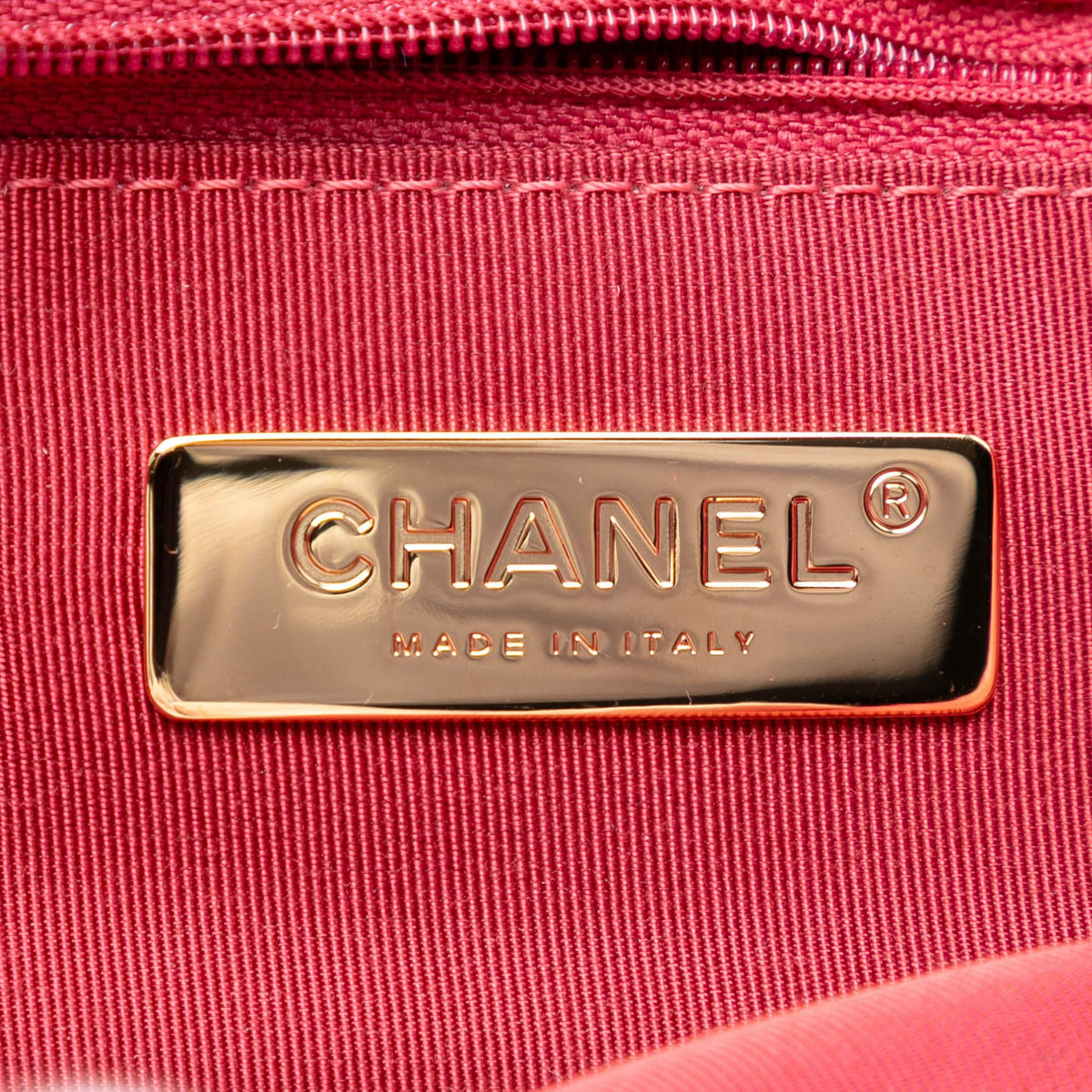 Second hand Chanel CHANEL 19 Medium Tweed Matelassè Flap Handbag Pink - Tabita Bags